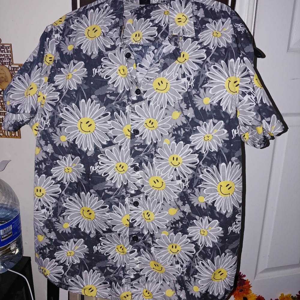 Neff men's button up shirt size Medium